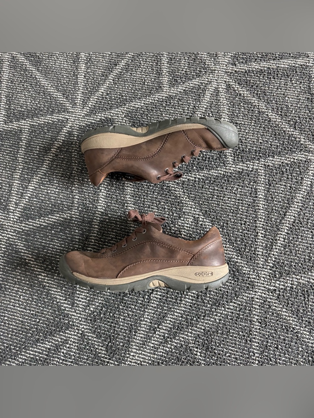 Keen Women's Presidio II Leather Rugged Walking Shoes Size 8